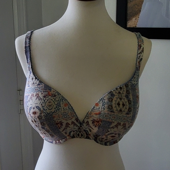 Victoria's Secret Other - Victoria's secret body by victoria Perfect shape